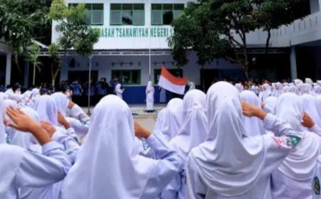 Upacara Hari Pahlawan di MTsN 1 Tana Toraja Berlangsung Khidmat